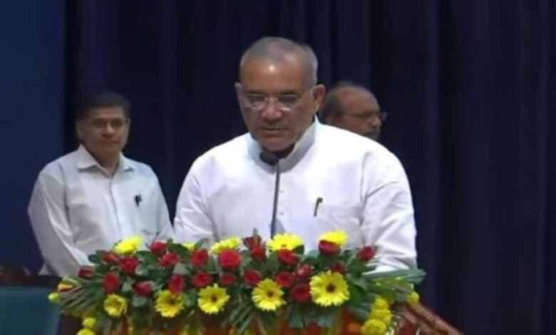 मध्यप्रदेश में रामनिवास रावत ने ली राज्य मंत्री की शपथ मध्यप्रदेश में रामनिवास रावत ने ली राज्य मंत्री की शपथ