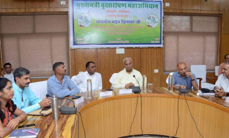 हरियाली तीज पर धरती को ओढाएं हरियाली चूनर, पंचायतराज मंत्री ने जनप्रतिनिधियों का किया आह्वान