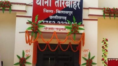 गाली गलौज मारपीट कर चाकू दिखाकर डराने धमकाने बालक चढ़ा पुलिस के हत्थे गाली गलौज मारपीट कर चाकू दिखाकर डराने धमकाने बालक चढ़ा पुलिस के हत्थे