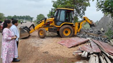 संवेदनशील मुख्यमंत्री की सख्त कार्रवाई : सेजबहार में सरकारी जमीन से हटाया गया बेजा कब्जा