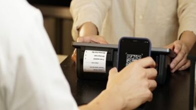 पेरिस में यूपीआई सेवा शुरू, भारतीय राजदूत ने किया भुगतान