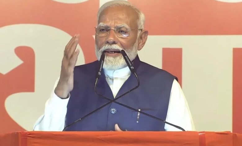 रक्षा उत्पादन लगभग 1.27 लाख करोड़ रुपये की रिकॉर्ड ऊंचाई पर