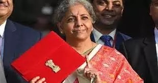लगातार सातवीं बार बजट पेश कर रिकॉर्ड बनाएंगीं निर्मला सीतारमण