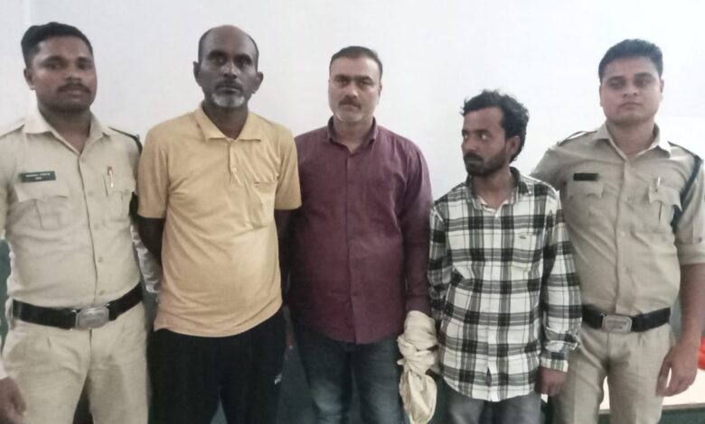 वाहन किराये में लेकर फर्जी दस्तावेज तैयार कर वाहन बिक्री करने वाले आरोपी गिरफ्त में वाहन किराये में लेकर फर्जी दस्तावेज तैयार कर वाहन बिक्री करने वाले आरोपी गिरफ्त में