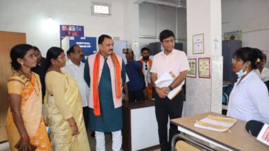 स्वास्थ्य मंत्री जायसवाल ने जशपुर जिला चिकित्सालय का किया निरीक्षण