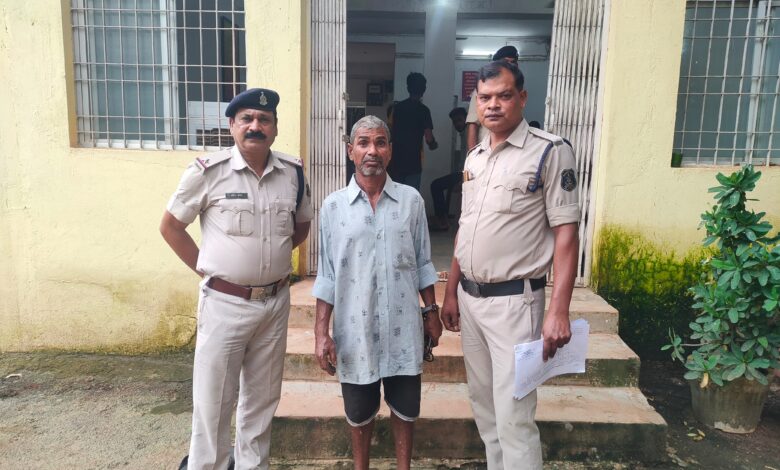 पत्नी उपर जानलेवा हमला, पुलिस ने किया चंद घंटे में गिरफ्तार