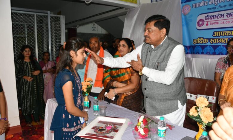 खेल, कला और व्यावसायिक कौशल में दक्ष बने विद्यार्थी: खाद्य मंत्री खेल, कला और व्यावसायिक कौशल में दक्ष बने विद्यार्थी: खाद्य मंत्री