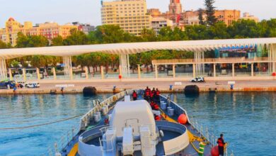 भारतीय नौसेना का जहाज तबर दो दिन की यात्रा पर स्पेन के मलागा पहुंचा