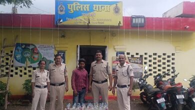 अवैध रूप से देशी शराब बिक्री, पुलिस ने दबोचा