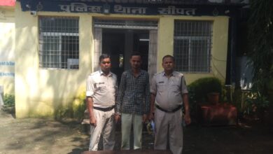 चोरी के आरोपी को पुलिस ने किया गिरफ्तार