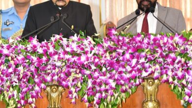 राज्यपाल ने न्यायमूर्ति इंदर सिंह उबोवेजा को दिलाई प्रमुख लोकायुक्त पद की शपथ राज्यपाल ने न्यायमूर्ति इंदर सिंह उबोवेजा को दिलाई प्रमुख लोकायुक्त पद की शपथ