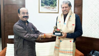 उप मुख्यमंत्री साव ने पूर्व क्रिकेटर कपिल देव से की मुलाकात