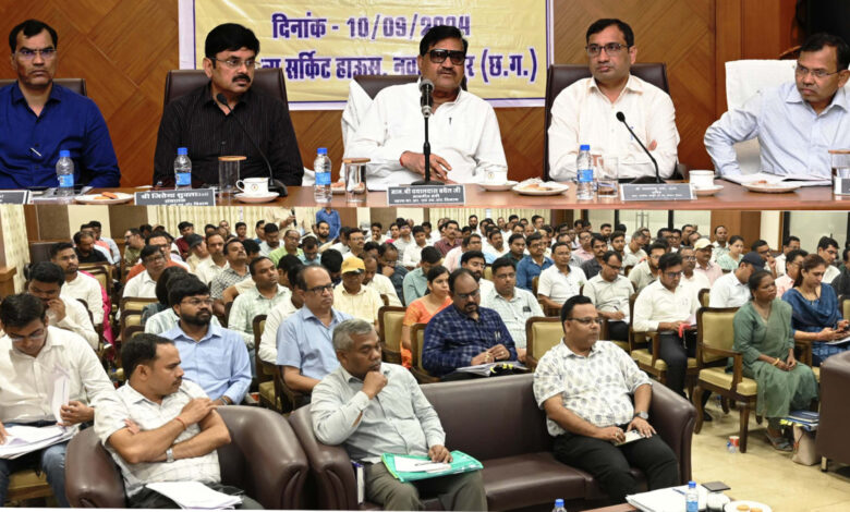 किसान समृद्ध होेंगे तो देश समृद्ध होगा : मंत्री बघेल किसान समृद्ध होेंगे तो देश समृद्ध होगा : मंत्री बघेल