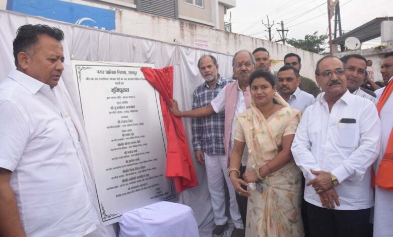 सांसद बृजमोहन ने किया 9 करोड़ से अधिक के विकास कार्यों का भूमिपूजन, बनेगी सड़क, पुलिया और कक्ष