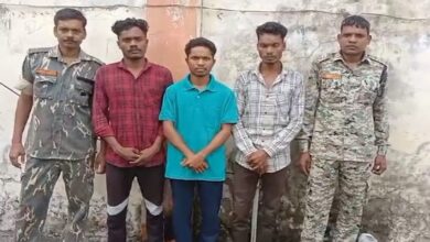 नकली नक्सली बनकर आत्मसमर्पण करने पहुंचे तीन लोग गिरफ्तार