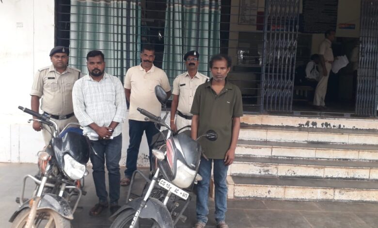 देर रात गश्त के दौरान पुलिस ने चोरी की बाइक को किया बरामद