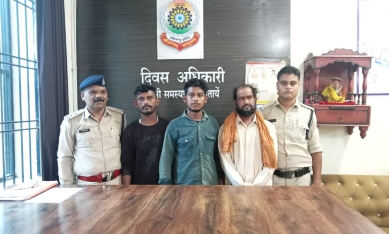 प्रार्थी को बुलाकर अश्लील गाली गलौच कर किये मारपीट, आरोपी गिरफ्तार प्रार्थी को बुलाकर अश्लील गाली गलौच कर किये मारपीट, आरोपी गिरफ्तार