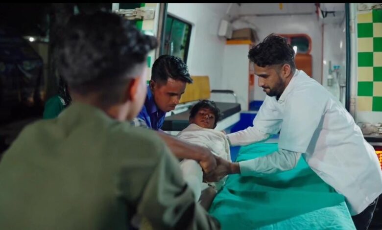 मुख्यमंत्री कैंप कार्यालय बगिया से मरीजों को तत्काल मिल रही सहायता मुख्यमंत्री कैंप कार्यालय बगिया से मरीजों को तत्काल मिल रही सहायता