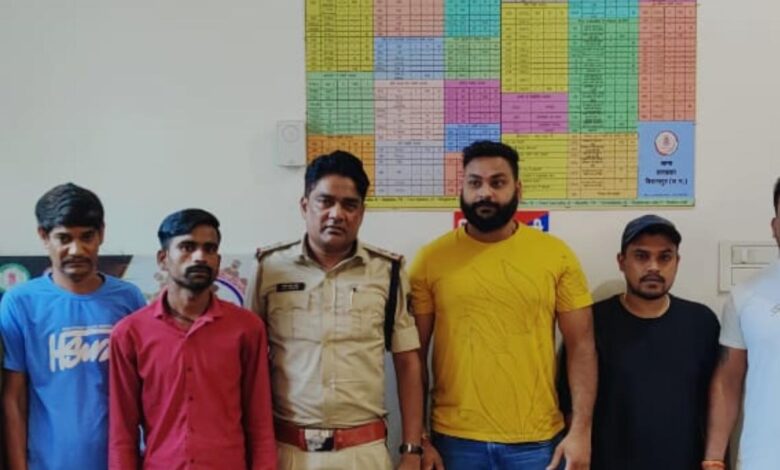 गुण्डे बदमाशों पर पुलिस का प्रहार, लगभग 200 पर हुई कार्यवाही