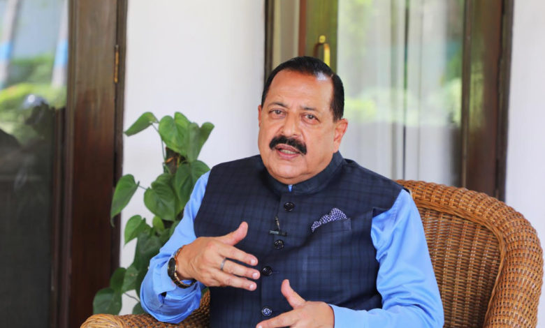 प्रधानमंत्री मोदी ने जम्मू-कश्मीर में जमीनी स्तर पर लोकतंत्र की शुरुआत की”: डॉ. जितेंद्र सिंह