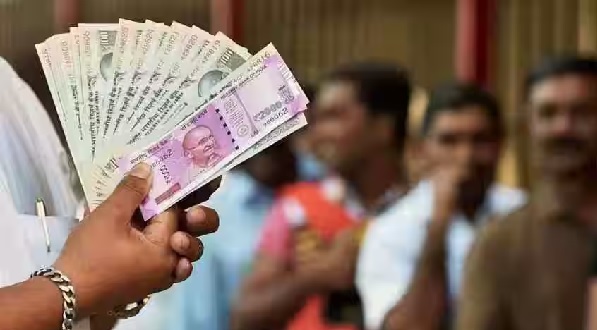 पेंशनरों को बड़ी राहत, अब महीना खत्म होने से पहले जमा होगी राशि