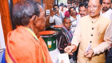 मुख्यमंत्री साय के हाथो मिला 100 कुंभकारों को इलेक्ट्रॉनिक चाक