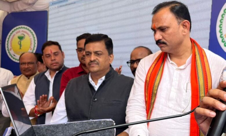 स्वास्थ्य मंत्री ने फार्मेसी काउंसिल के आनलाइन पंजीयन सुविधा का किया लोकार्पण
