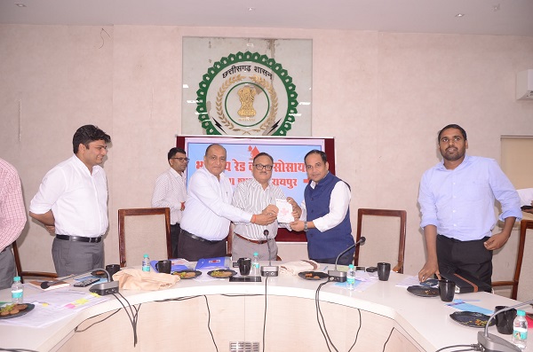 स्कूल में बच्चों को रेडक्राॅस सोसायटी के संबंध में करें जागरूक: एम. के. राउत