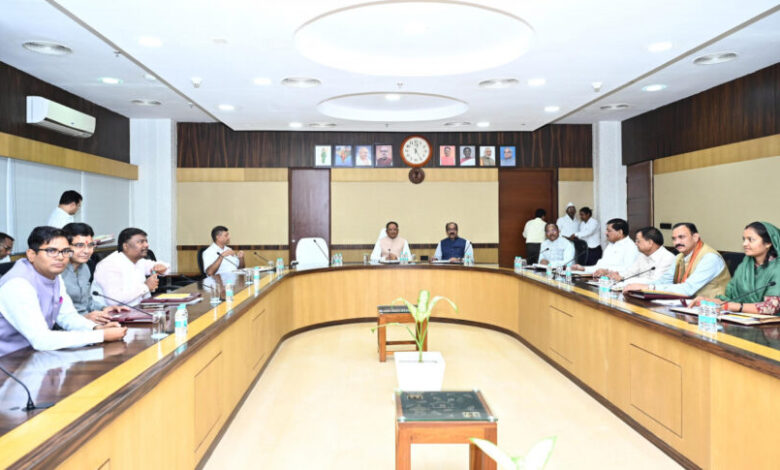 मुख्यमंत्री की अध्यक्षता में कैबिनेट की बैठक 16 अक्टूबर को मुख्यमंत्री की अध्यक्षता में कैबिनेट की बैठक 16 अक्टूबर को