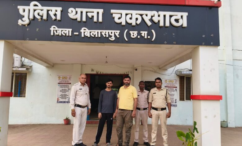 अवैध कबाड़ संचालक फिरोज गिरफ्तार