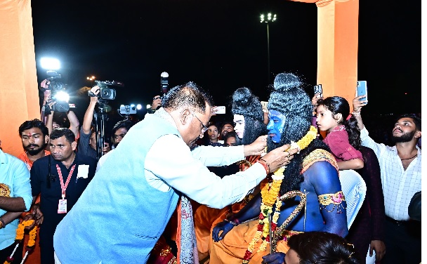 बुराई को त्याग कर सत्य की राह अपनाने प्रेरित करता है विजयादशमी पर्व : मुख्यमंत्री साय बुराई को त्याग कर सत्य की राह अपनाने प्रेरित करता है विजयादशमी पर्व : मुख्यमंत्री साय