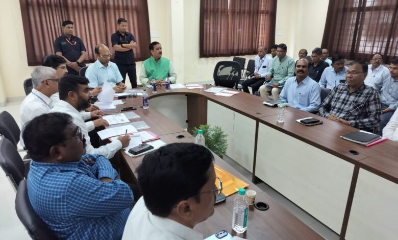 संभाग के सभी आईटीआई में ट्रेडवार शत प्रतिशत सीटों पर प्रवेश सुनिश्चित कराए