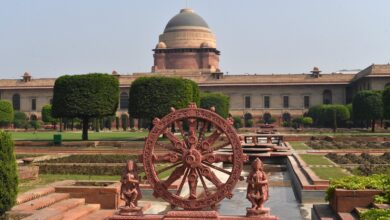 राष्ट्रपति भवन में कोणार्क पहियों की प्रतिकृतियाँ