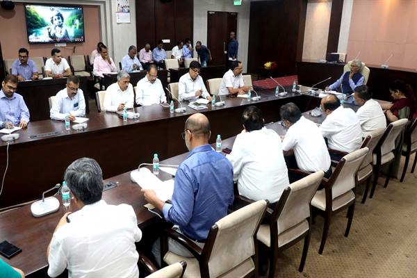 विकसित मध्यप्रदेश के लिए टीम भावना के साथ कार्य करें : मुख्य सचिव जैन