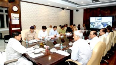 धनतेरस से एकादशी तक छोटे व्यापारियों एवं हाथ ठेला वालों से बाजार शुल्क न लिया जाये : मुख्यमंत्री डॉ. यादव धनतेरस से एकादशी तक छोटे व्यापारियों एवं हाथ ठेला वालों से बाजार शुल्क न लिया जाये : मुख्यमंत्री डॉ. यादव