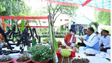 मुख्यमंत्री ने विजयदशमी पर्व पर किया शस्त्र पूजन