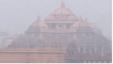 राजधानी दिल्ली में दिवाली पर हवा हुई खराब, प्रदूषण बहुत खराब स्थिति में