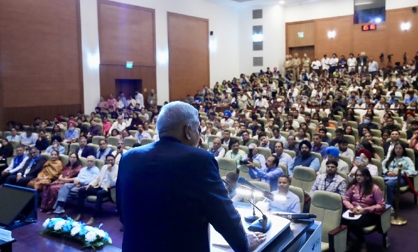 भारत के वैश्विक उत्थान के लिए नेतृत्व का आधार राष्ट्रवाद होना चाहिए : उपराष्ट्रपति