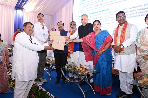 अभी सचेत नहीं हुए तो भू-जल भी प्रदूषित हो जाएगा : डॉ. रमन सिंह