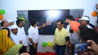 उपमुख्यमंत्री शर्मा जिस स्कूल में पढ़े, अब उस स्कूल के बच्चों को मिली स्मॉर्ट क्लास की सुविधा उपमुख्यमंत्री शर्मा जिस स्कूल में पढ़े, अब उस स्कूल के बच्चों को मिली स्मॉर्ट क्लास की सुविधा