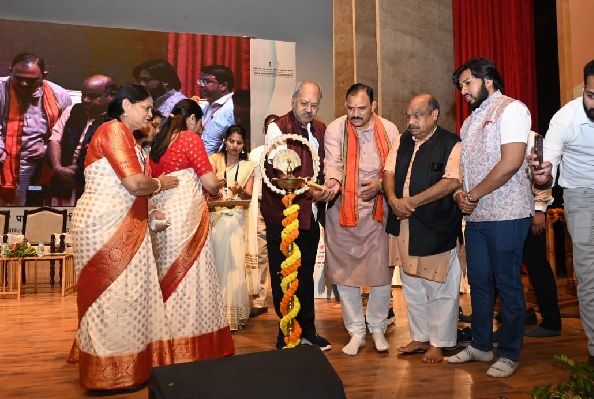 पीएम ने  केंद्रीय योग और प्राकृतिक चिकित्सा अनुसंधान संस्थान रायपुर का किया वर्चुअली शिलान्यास