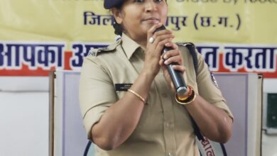 नशे और साइबर फ्रॉड से बचाव की दी जानकारी