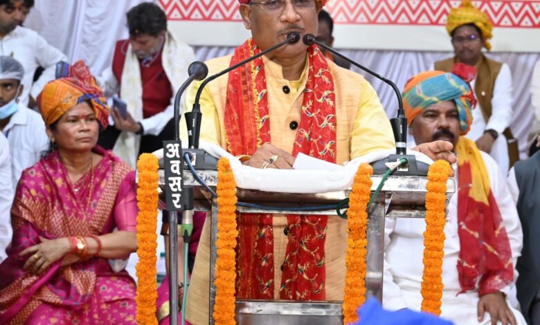 आदिवासियों का विकास छत्तीसगढ़ सरकार की प्राथमिकता