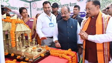 मुख्यमंत्री साय का बस्तरिया अंदाज में हुआ स्वागत