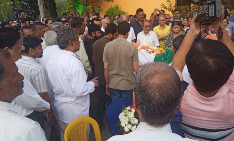 वरिष्ठ भाजपा के पूर्व राज्य सभा सांसद गोपाल व्यास का निधन, 92 साल की उम्र में ली अंतिम साँसे वरिष्ठ भाजपा के पूर्व राज्य सभा सांसद गोपाल व्यास का निधन, 92 साल की उम्र में ली अंतिम साँसे