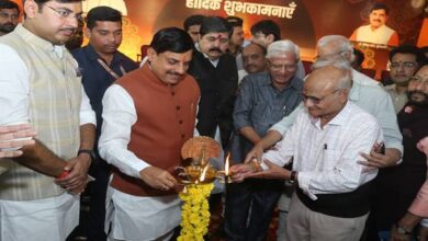 मुख्यमंत्री डॉ. यादव ने मीडिया के साथियों के साथ मनाया दीपोत्सव