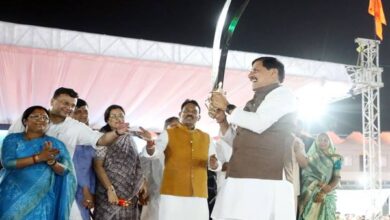 नारी शक्ति के जोश और जुनून को देख मुख्यमंत्री डॉ. यादव ने भी किया शस्त्रकला प्रदर्शन