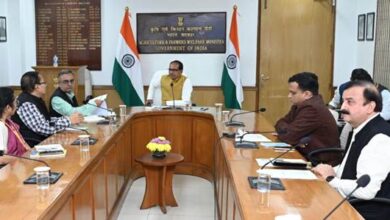 किसानों को हर हाल में मिलें गुणवत्तापूर्ण खाद, बीज और कीटनाशक : शिवराज सिंह चौहान किसानों को हर हाल में मिलें गुणवत्तापूर्ण खाद, बीज और कीटनाशक : शिवराज सिंह चौहान