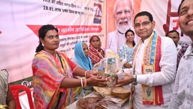 राजस्व मंत्री ने किसानों, शिक्षकों और प्रतिभावान विद्यार्थियों को किया सम्मानित