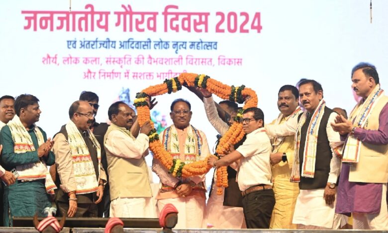 धरती आबा ग्राम उत्कर्ष अभियान से बदलेगी छत्तीसगढ़ के आदिवासी गांवों की तस्वीर : मुख्यमंत्री साय धरती आबा ग्राम उत्कर्ष अभियान से बदलेगी छत्तीसगढ़ के आदिवासी गांवों की तस्वीर : मुख्यमंत्री साय